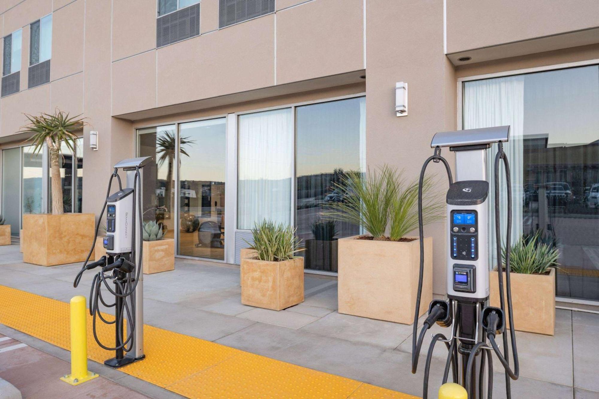 La Quinta Inn & Suites By Wyndham Yucaipa Экстерьер фото
