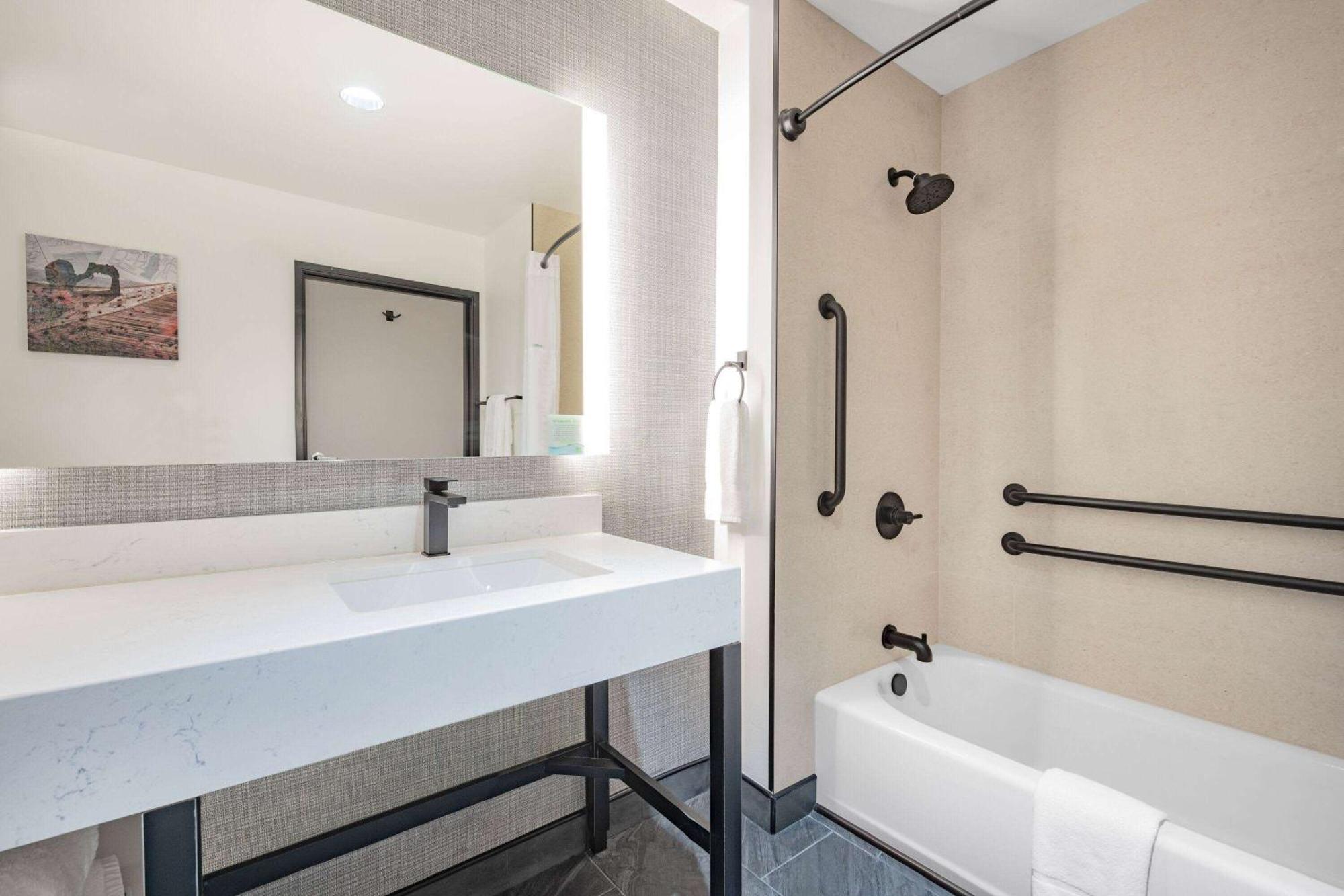 La Quinta Inn & Suites By Wyndham Yucaipa Экстерьер фото